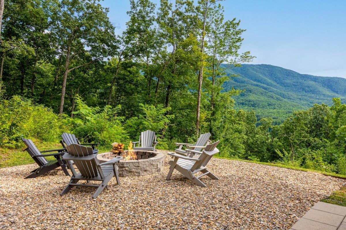 Willa Firefly Cove - Private Theater And Mountain Views! Sevierville Zewnętrze zdjęcie