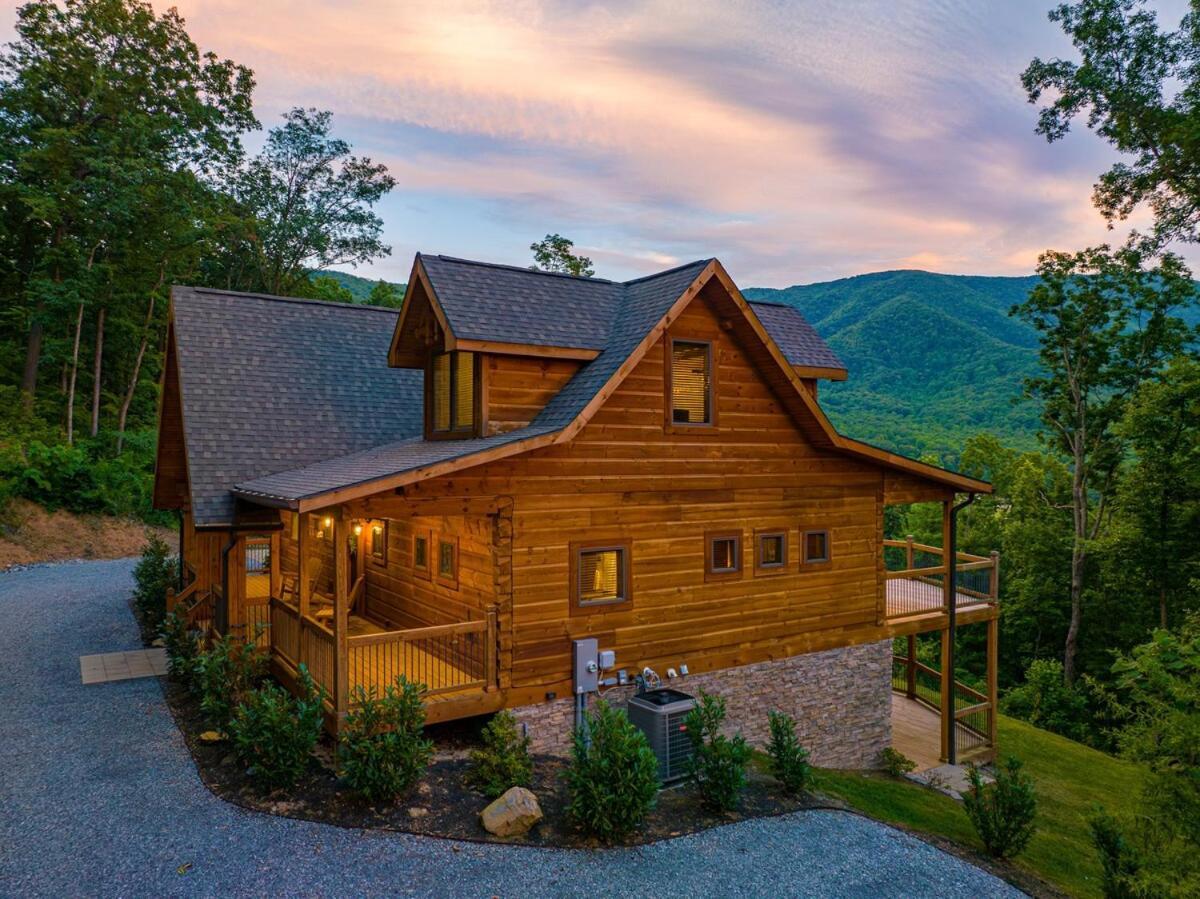 Willa Firefly Cove - Private Theater And Mountain Views! Sevierville Zewnętrze zdjęcie