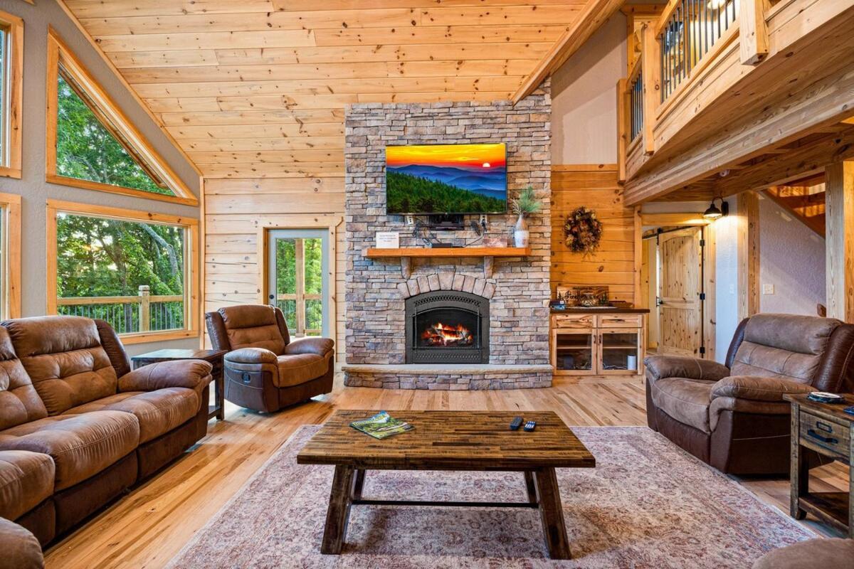 Willa Firefly Cove - Private Theater And Mountain Views! Sevierville Zewnętrze zdjęcie